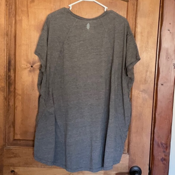 Free People Movement City Vibes Tee.  Gray, Size XS. - Picture 5 of 6